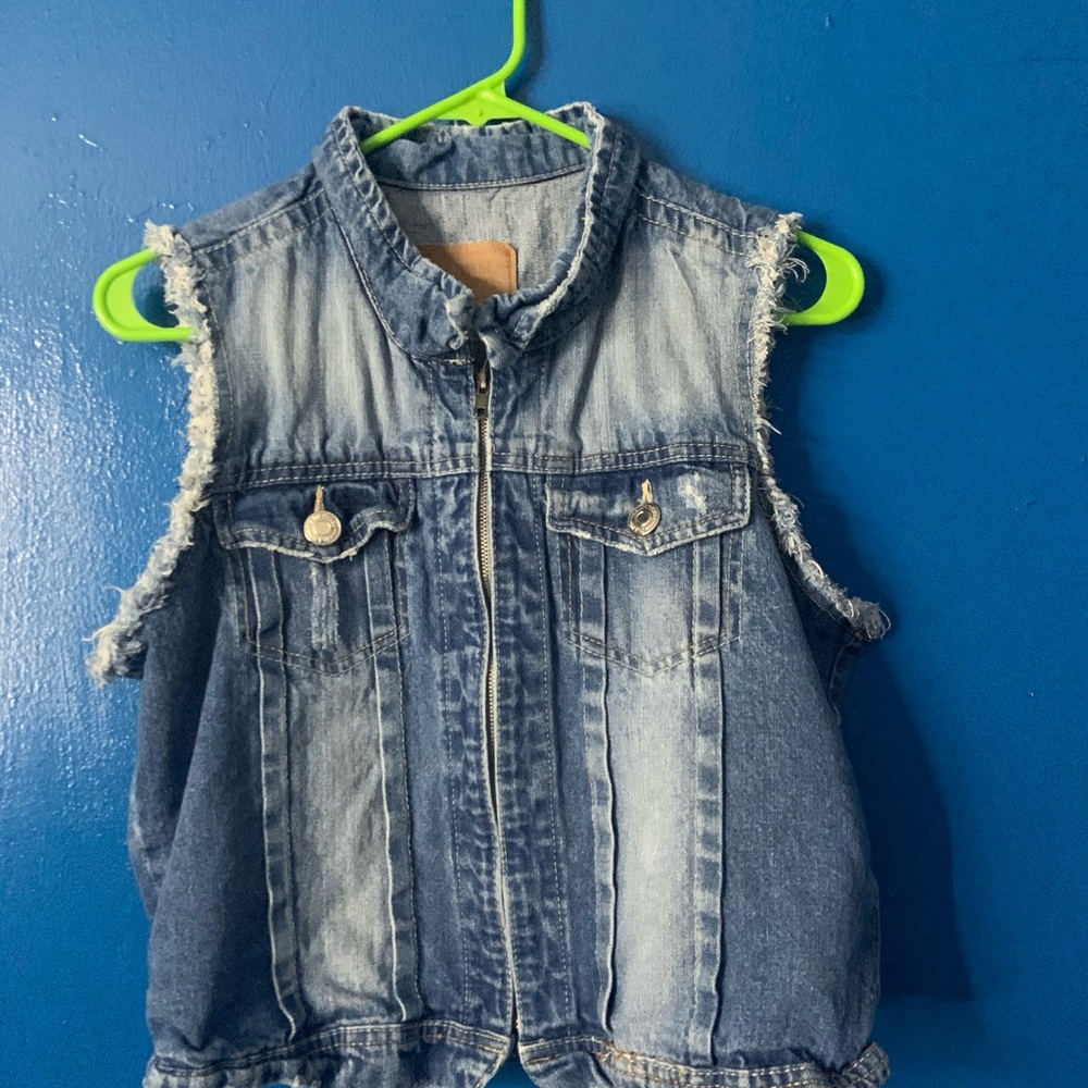 Jean jacket. - Picture 2 of 2